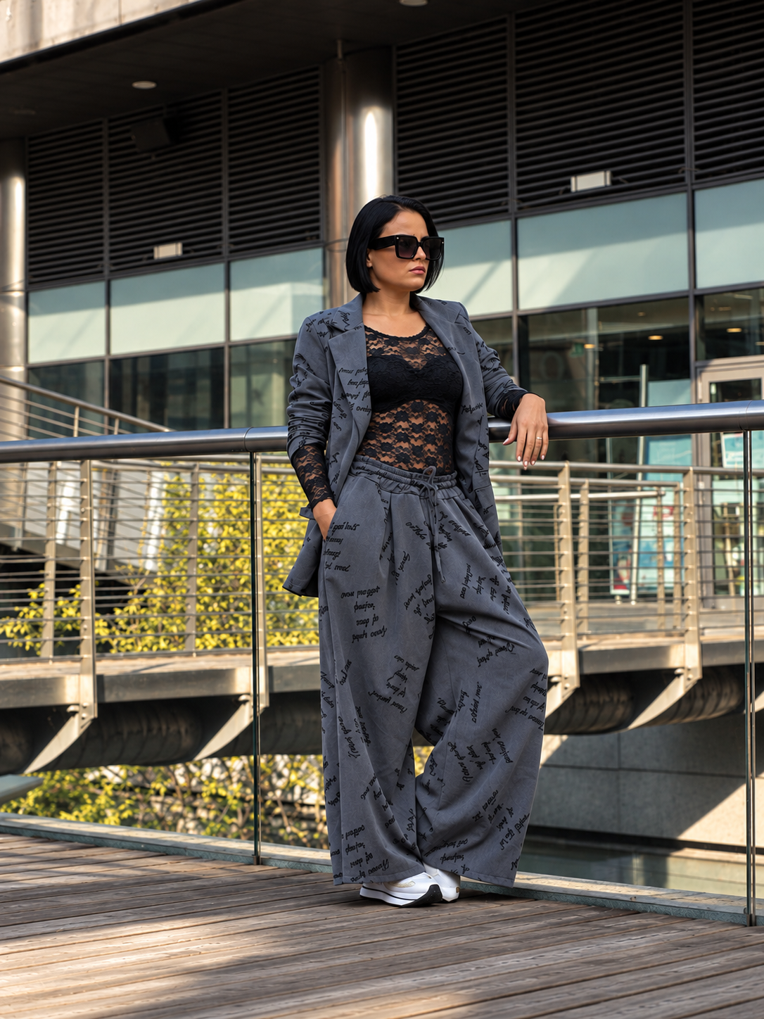 Completo Donna Urban Chic Grigio – Blazer e Pantalone Wide Leg